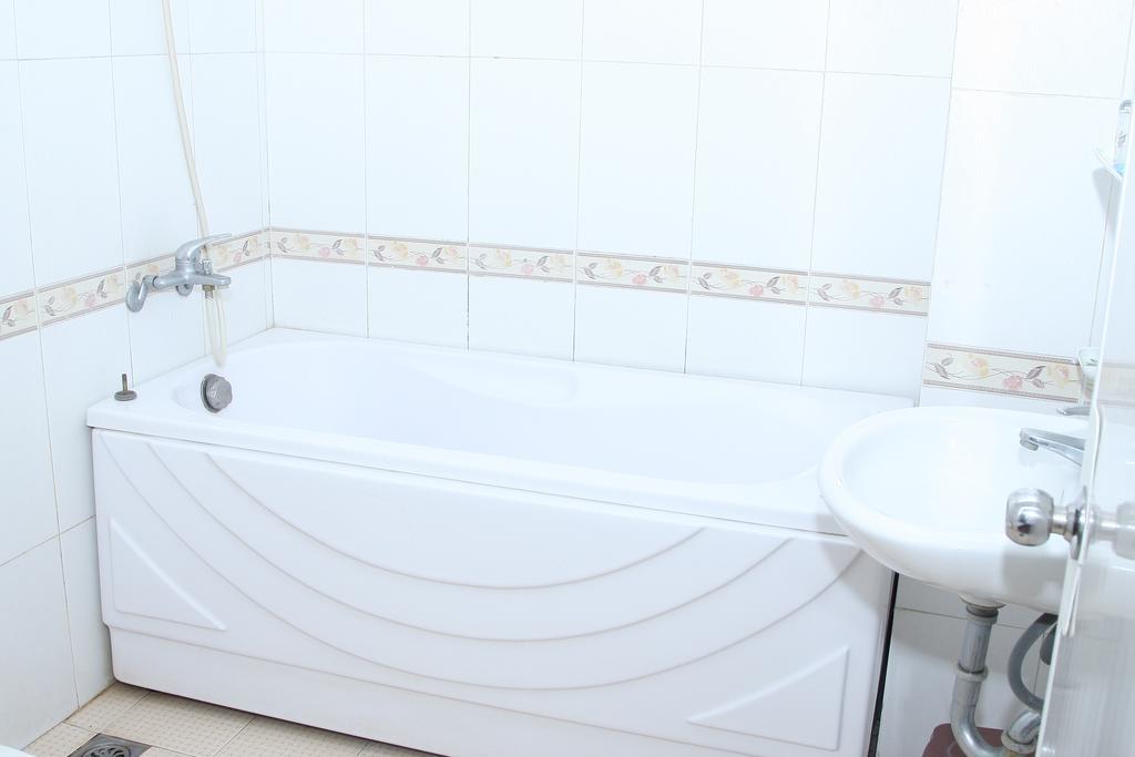 Hoang Cuong Hotel Hanoi Eksteriør billede